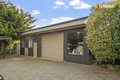 Photo of property in 43 Halfway Bush Road, Halfway Bush, Dunedin, 9076