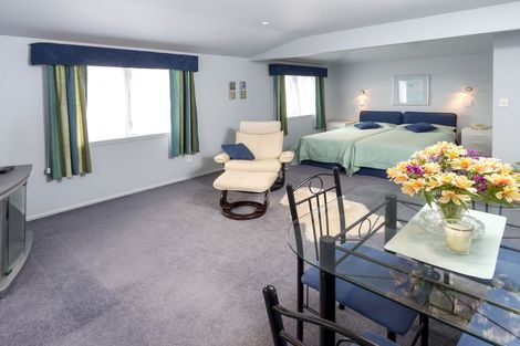 Photo of property in 18 Ridge Road, Howick, Auckland, 2014