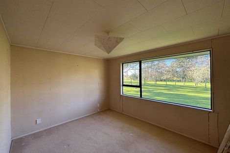 Photo of property in 1 Old Pine Valley Road, Dairy Flat, Silverdale, 0992