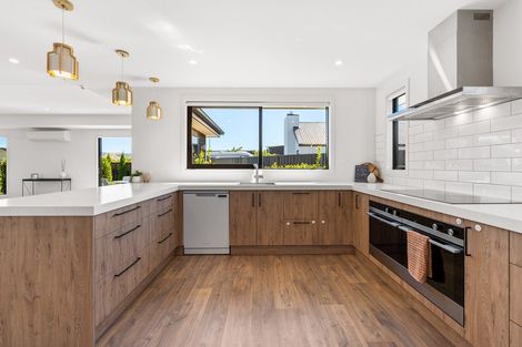 Photo of property in 12 Mellay Mews, Mosgiel, 9024