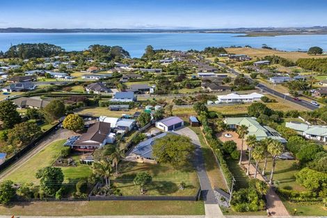 Photo of property in 47 Shelly Beach Road, Shelly Beach, Helensville, 0874