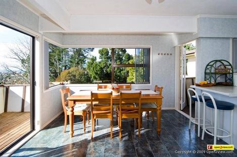 Photo of property in 100 Arran Road, Browns Bay, Auckland, 0630