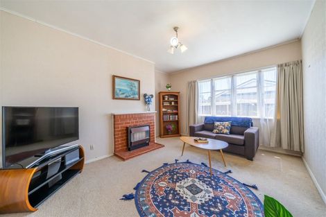 Photo of property in 3 Bush Street, Naenae, Lower Hutt, 5011