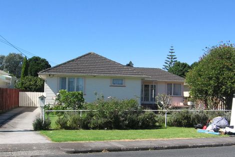 Photo of property in 39 Cobham Crescent, Kelston, Auckland, 0602