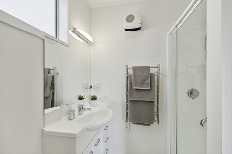 Photo of property in 3 Kilsyth Street, Karori, Wellington, 6012