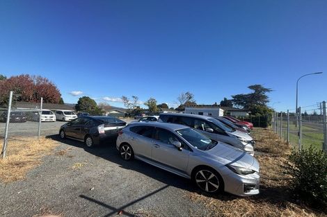 Photo of property in 320 Lincoln Road, Henderson, Auckland, 0610