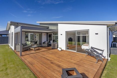 Photo of property in 8 Salisbury Avenue, Rangiora, 7400