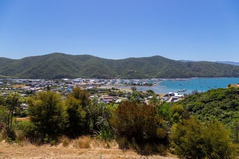 Photo of property in 42 Waimarama Street, Waikawa, Picton, 7220