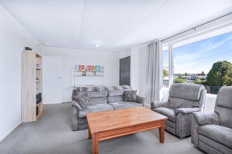 Photo of property in 11 Toroa Place, Tokoroa, 3420