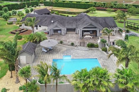 Photo of property in 1125a Glenbrook Road, Glenbrook, Waiuku, 2681