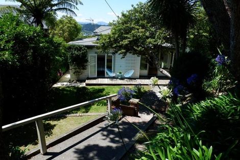 Photo of property in 35 Central Terrace, Kelburn, Wellington, 6012