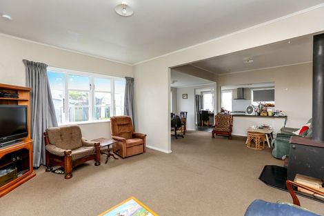 Photo of property in 14 Maranui Street, Welbourn, New Plymouth, 4310
