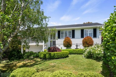 Photo of property in 61 Sunbrae Drive, Silverstream, Upper Hutt, 5019