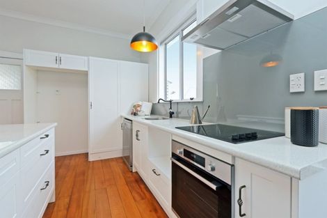 Photo of property in 500 Queen Street East, Hastings, 4122