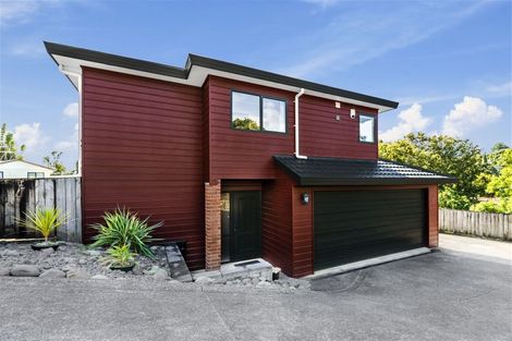 Photo of property in 2/11a Agincourt Street, Glenfield, Auckland, 0629