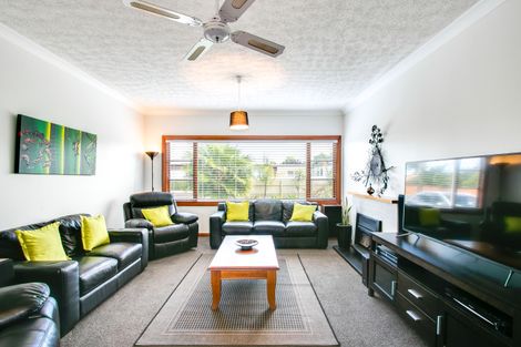 Photo of property in 8 Anzac Avenue, Onekawa, Napier, 4110