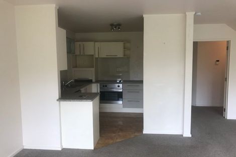 Photo of property in 8/61a Birkdale Road, Birkdale, Auckland, 0626