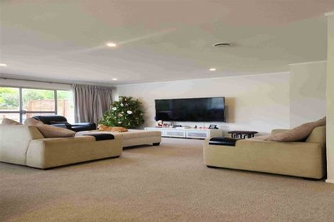 Photo of property in 50 David Avenue, Hillpark, Auckland, 2102