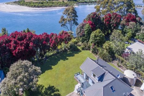 Photo of property in 30 Nelson Street, Milnthorpe, Collingwood, 7182