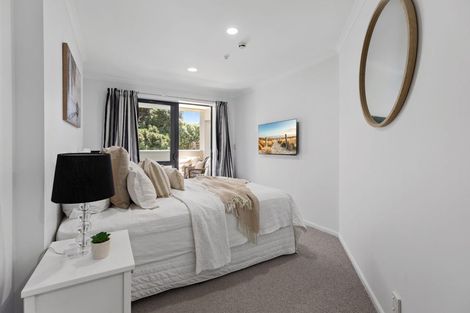 Photo of property in Paramount Apartments, 8/281 Maunganui Road, Mount Maunganui, 3116