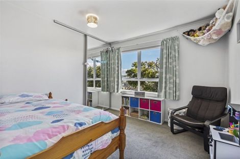 Photo of property in 2/28 Bay Street, Red Beach, 0932