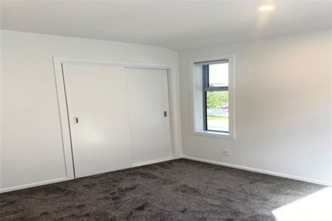 Photo of property in 2 Collingwood Street, Waterloo, Lower Hutt, 5011