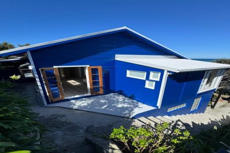 Photo of property in 174 Owhiro Bay Parade, Owhiro Bay, Wellington, 6023