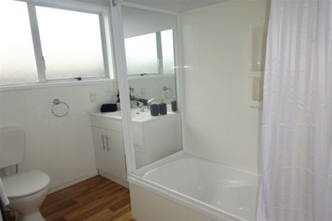 Photo of property in 4 Leaming Place, Clarks Beach, 2122