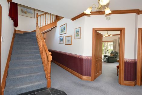 Photo of property in 1 Hadley Close, Glenleith, Dunedin, 9010