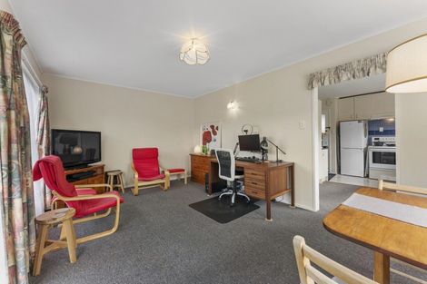Photo of property in 7a Lincoln Grove, Wainuiomata, Lower Hutt, 5014