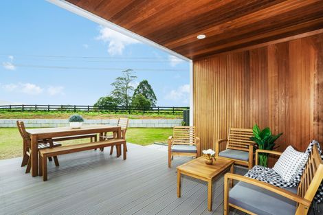 Photo of property in 62 Pioneer Road, Pokeno, 2471