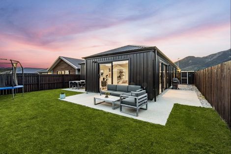 Photo of property in 9 Caton Street, Lake Hawea, 9382