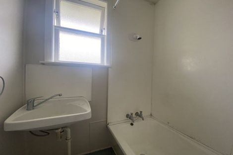 Photo of property in 41-43 Corinna Street, Waitangirua, Porirua, 5024