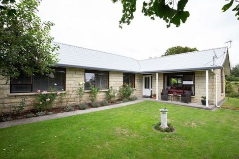 Photo of property in 55 Heta Road, Highlands Park, New Plymouth, 4312