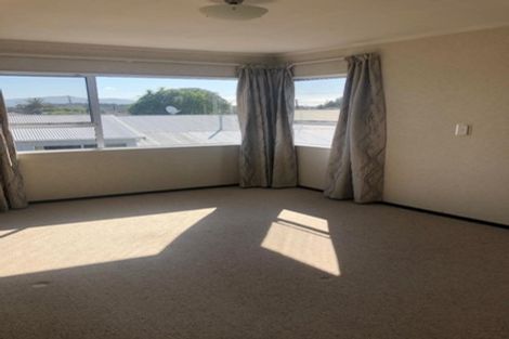 Photo of property in 70b Rimu Street, Waikanae, 5036