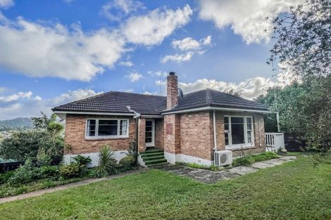 Photo of property in 227 Titirangi Road, Titirangi, Auckland, 0604