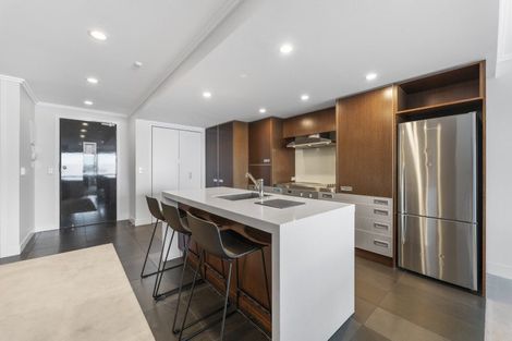 Photo of property in 225 Lake Terrace, Waipahihi, Taupo, 3330