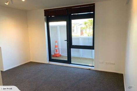 Photo of property in Pirie Street Townhouses, 3/35 Pirie Street, Mount Victoria, Wellington, 6011