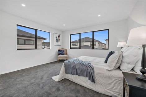 Photo of property in 60 Drumbuoy Drive, Flat Bush, Auckland, 2019