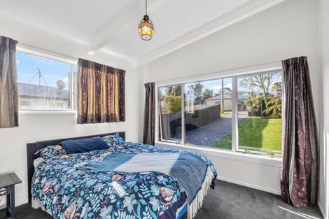 Photo of property in 97a Kawaha Point Road, Kawaha Point, Rotorua, 3010
