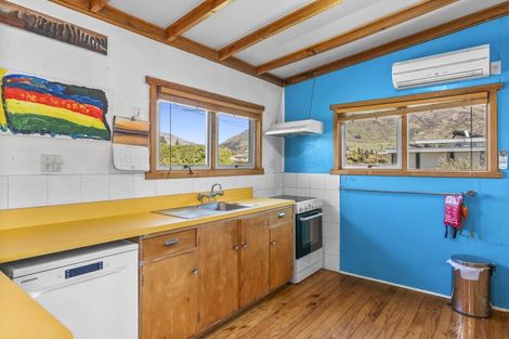 Photo of property in 93 Upton Street, Wanaka, 9305