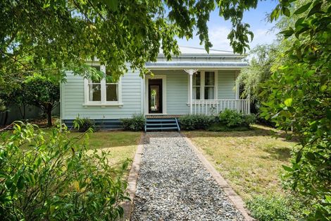 Photo of property in 35 Strasbourge Street, Martinborough, 5711