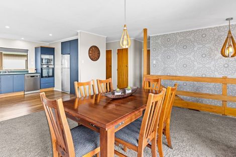 Photo of property in 58 Churchill Drive, Taradale, Napier, 4112