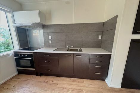 Photo of property in 90 Maupuia Road, Maupuia, Wellington, 6022