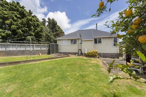 Photo of property in 30 Richmond Street, Waitara, 4320