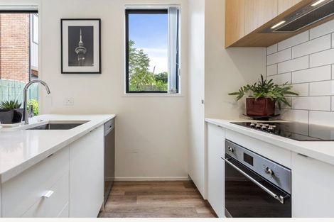 Photo of property in 73 Mangahoe Road, Mount Wellington, Auckland, 1062