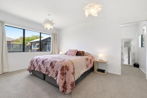 Photo of property in 11 Reef Avenue, Papamoa Beach, Papamoa, 3118