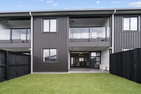 Photo of property in 1m/4045 Great North Road, Glen Eden, Auckland, 0602