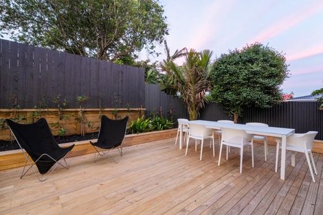 Photo of property in 36 Wallath Road, Onehunga, Auckland, 1061
