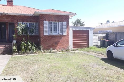 Photo of property in 12 Henwood Road, Mangere East, Auckland, 2024